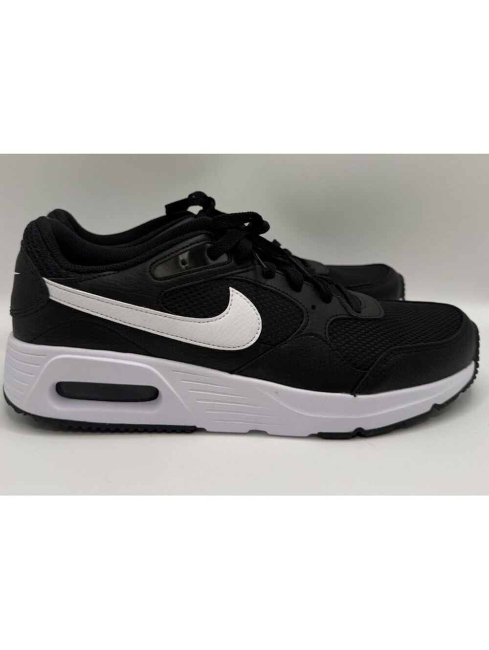 Nike Black and White Men's Athletic Sneakers